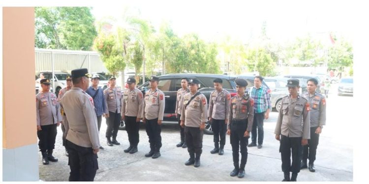 Polres Wajo Amankan Rapat Pleno Penetapan Pemenang Pilkada 2024