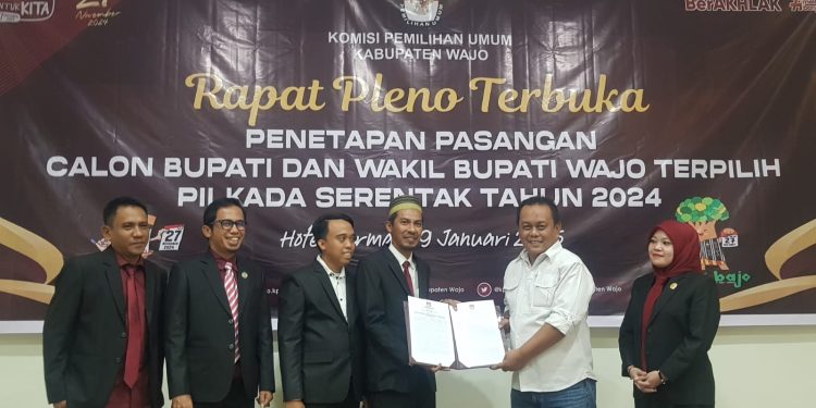 Rapat Pleno Terbuka Penetapan Pasangan Calon Bupati dan Wakil Bupati Wajo Terpilih dalam Pilkada Serentak 2024