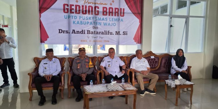 DPRD Wajo Dukung Penuh Modernisasi Layanan Kesehatan di Desa Lempa” *Hadiri Peresmian Puskesmas Lempa, Ketua DPRD Wajo Tegaskan Dukungan Layanan Kesehatan